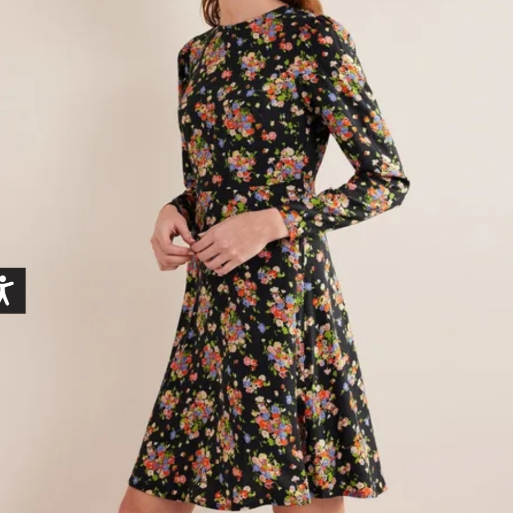 Crew Neck Fit-and-Flare Dress in Black, Wild Cluster